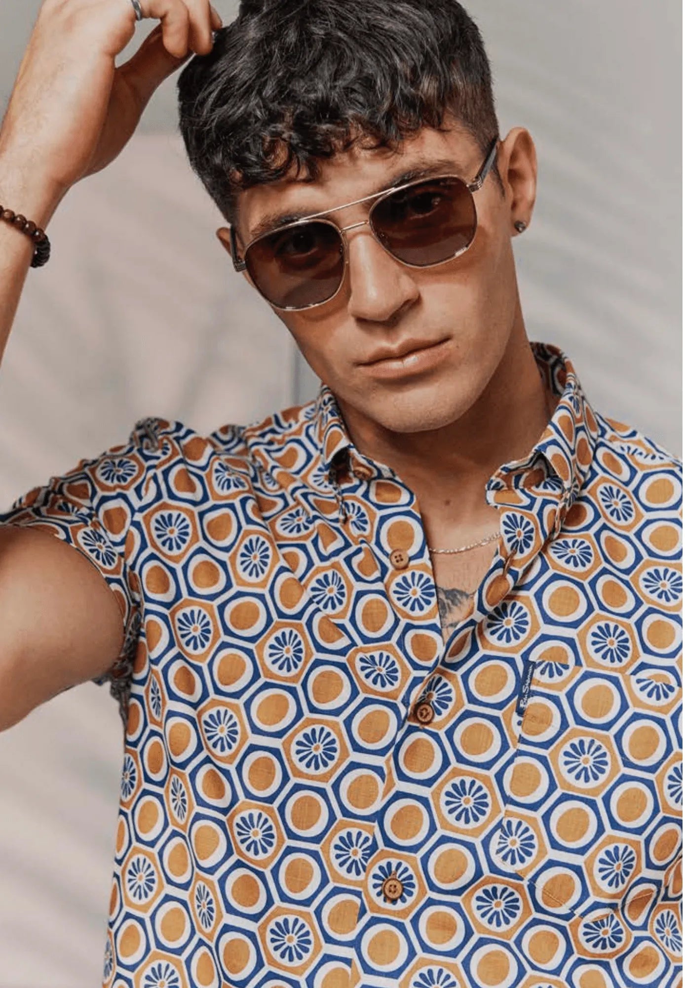 Camisa Ben Sherman Manga Corta Block Geo Print Tan - ECRU