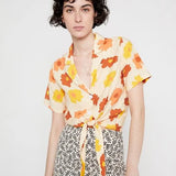 Camisa de cuello solapa con estampado de flores naranjas - ECRU