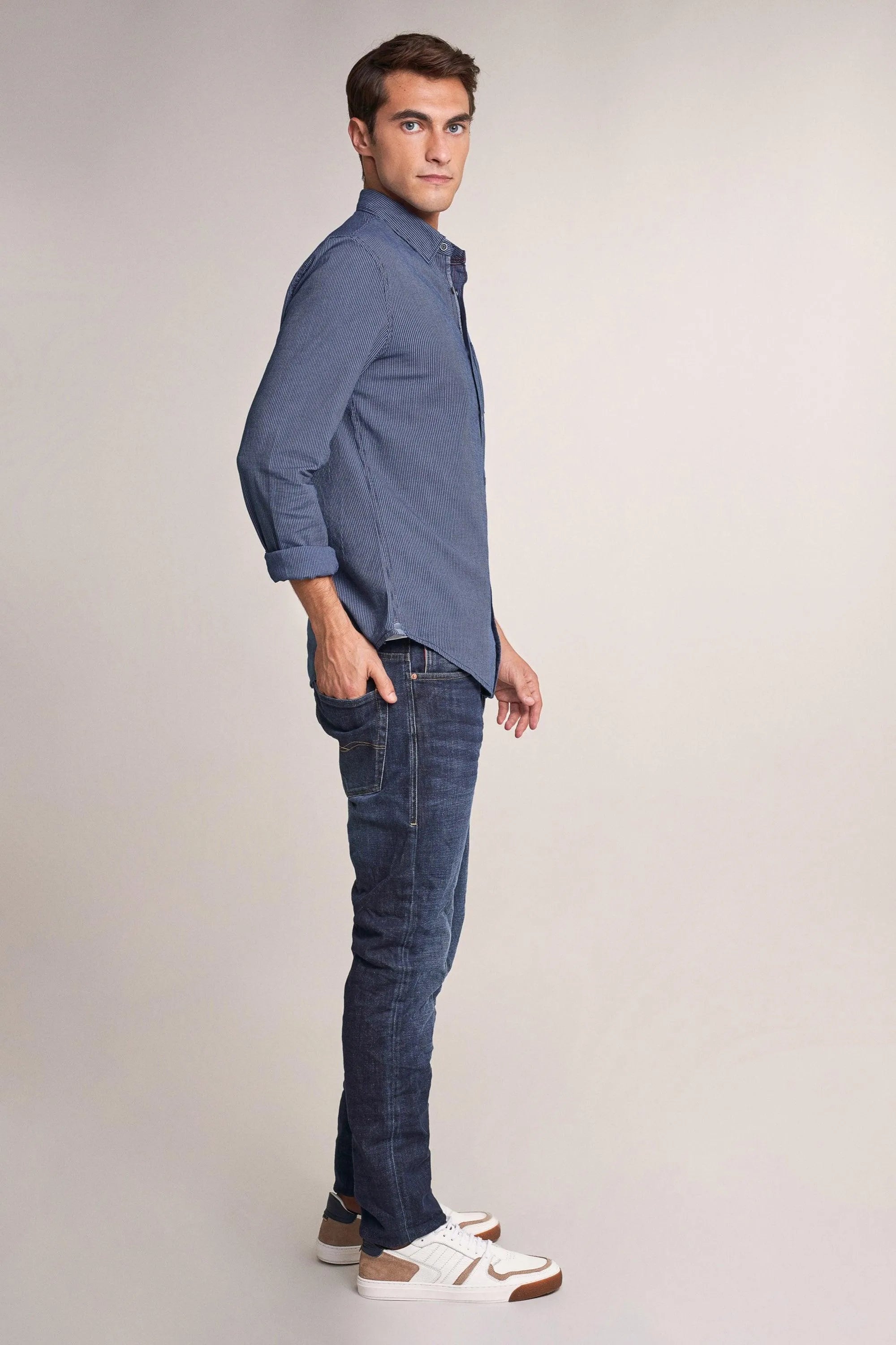 CAMISA FIT SLIM CON TEXTURA - ECRU