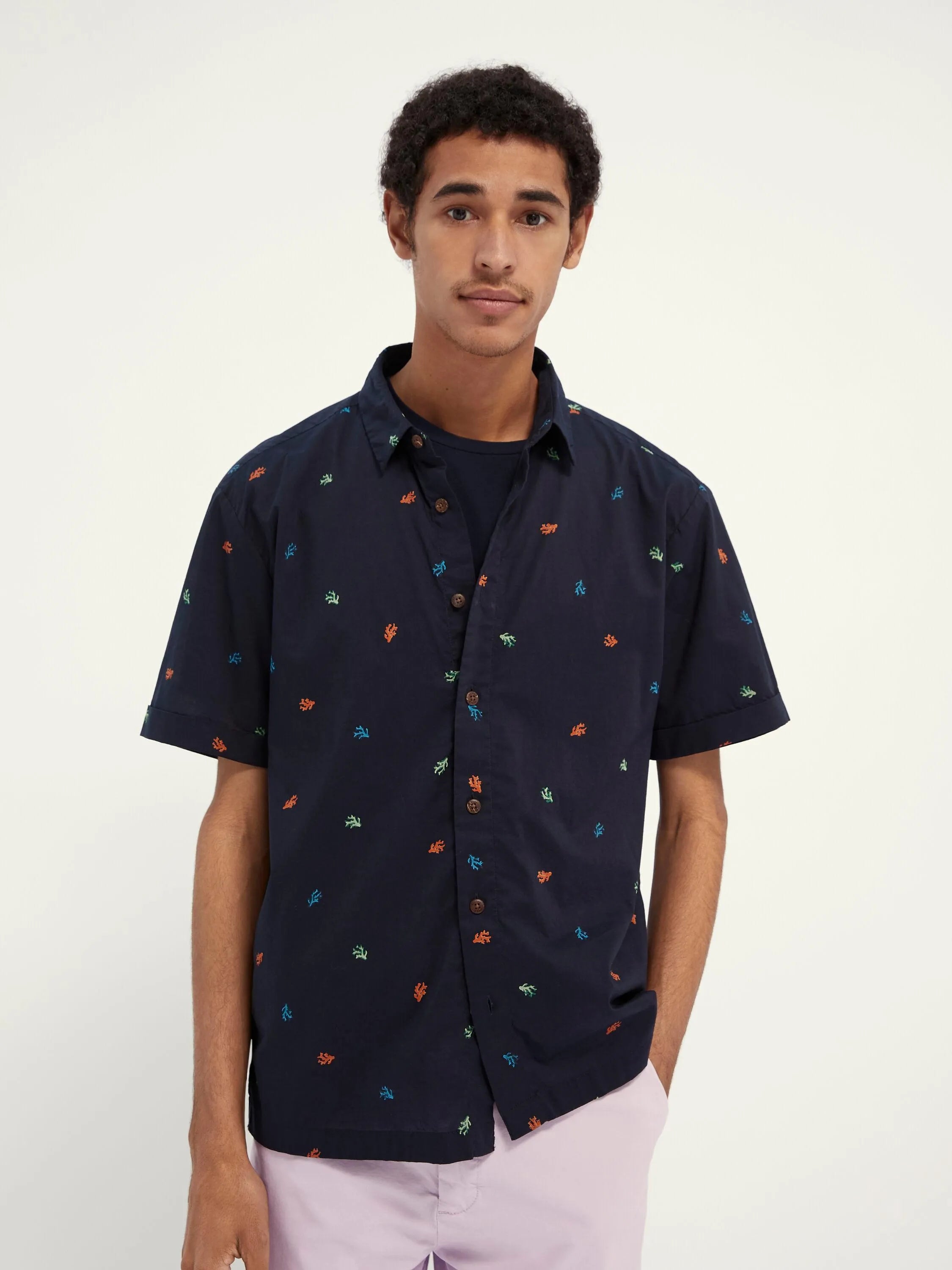 Camisa hawaiana de manga corta con diseño estampado - ECRU
