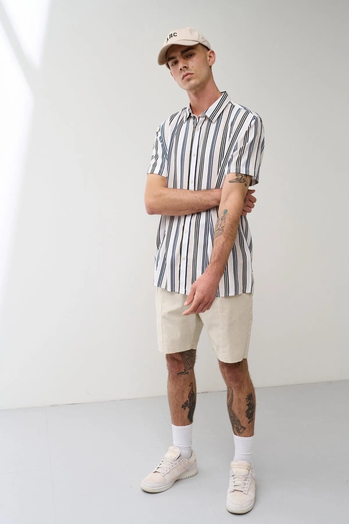 Camisa !Solid Frick Insignia Blue - ECRU