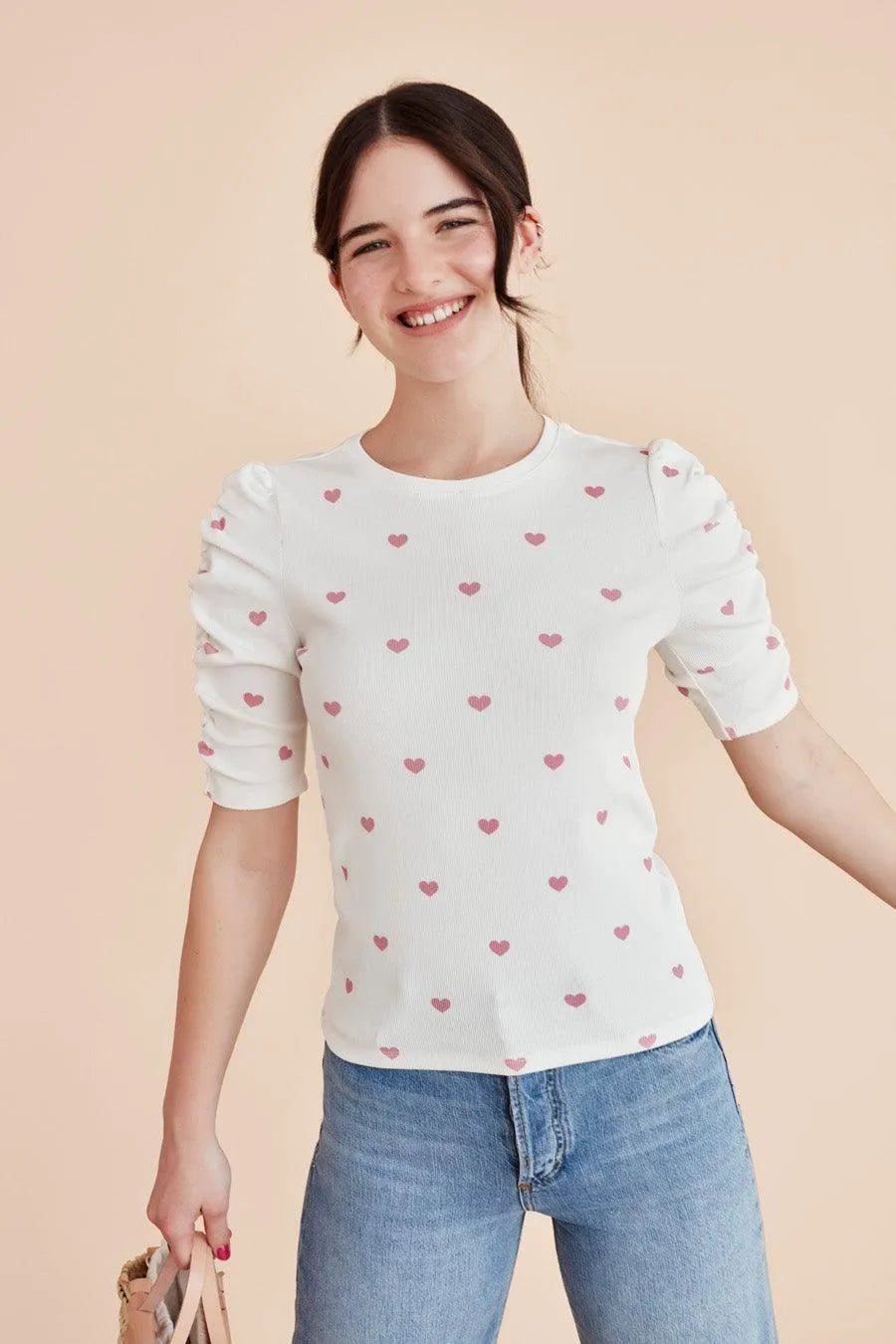 Camiseta Abullonada Corazones - ECRU