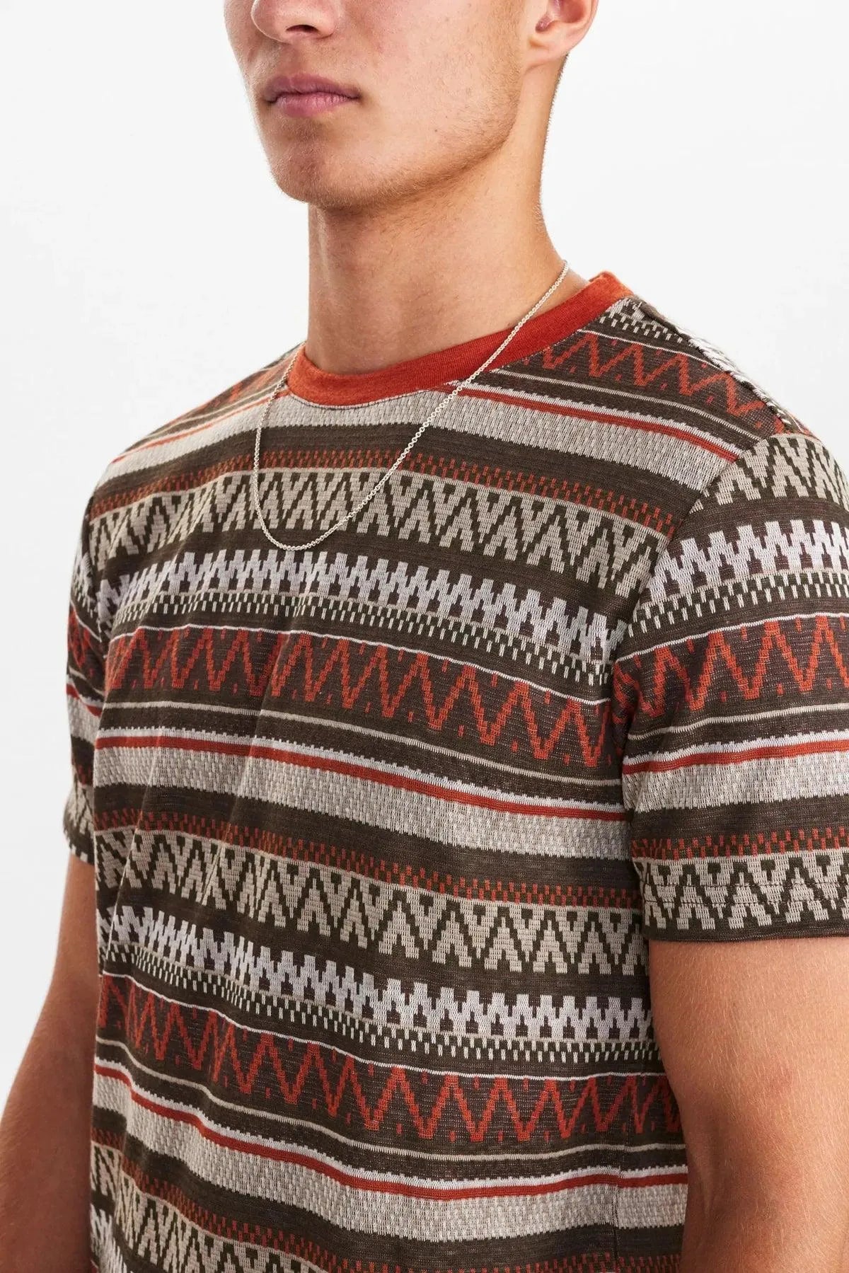 Camiseta Akkikki Jacquard Cinnamon Stick - ECRU