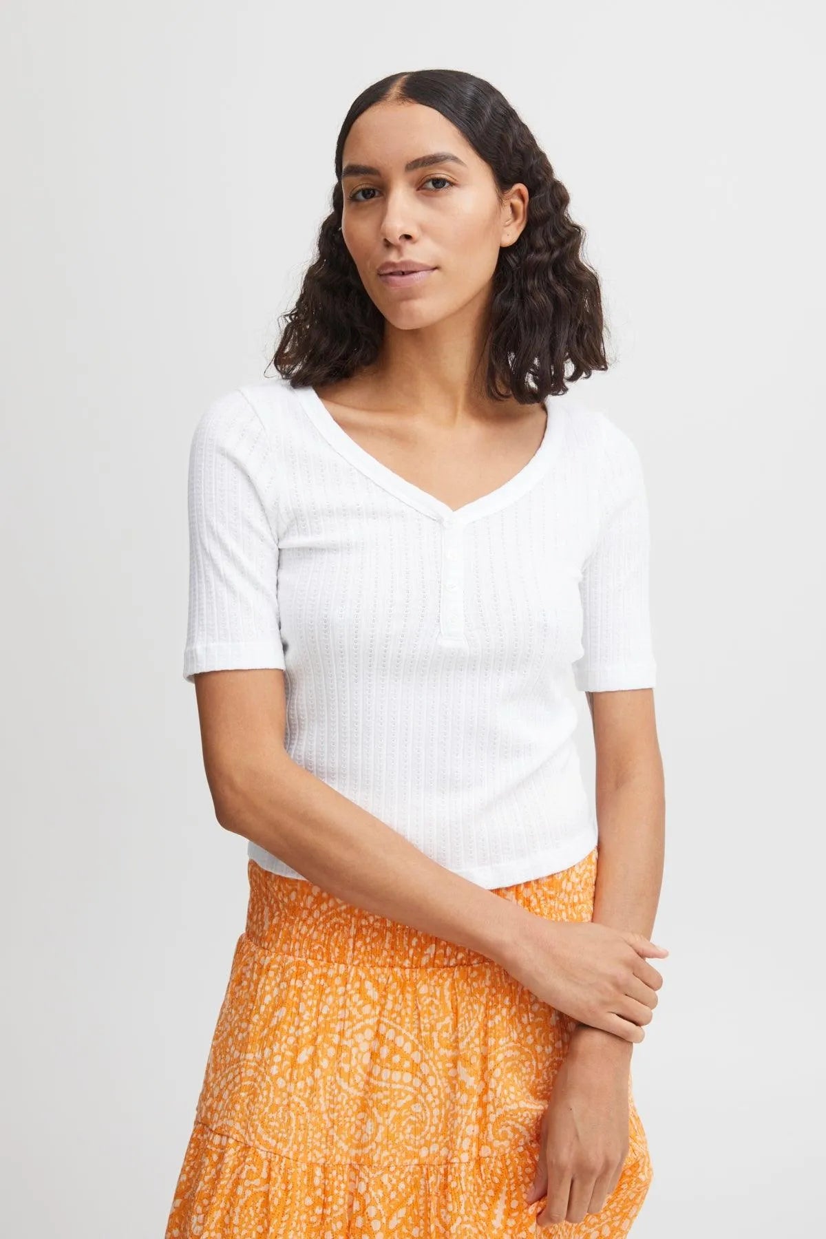 Camiseta B.Young Rilki Button Optical White - ECRU