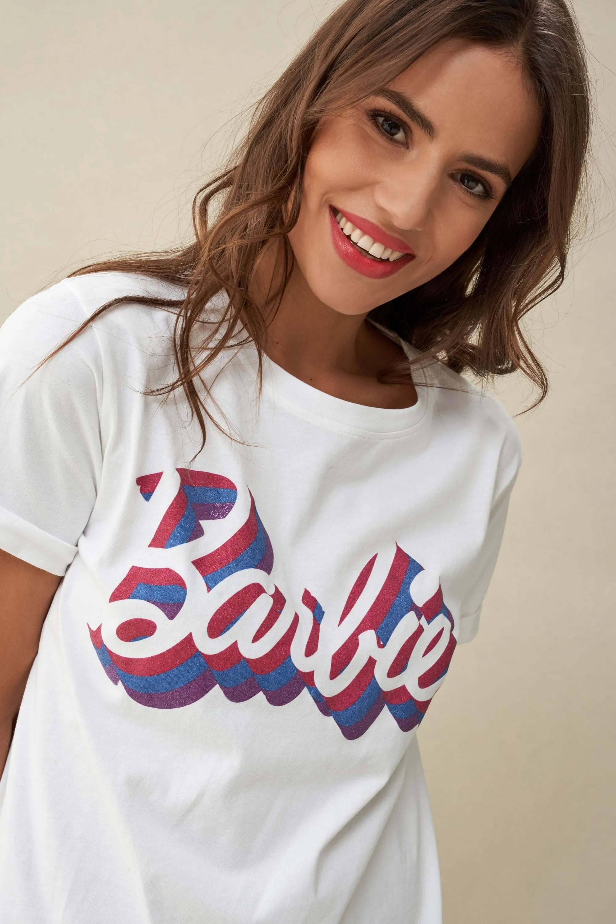 CAMISETA BARBIE CON LOGO Y BRILLANTINA - ECRU
