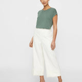 Camiseta Básica AWARE Laurel Wreath - ECRU