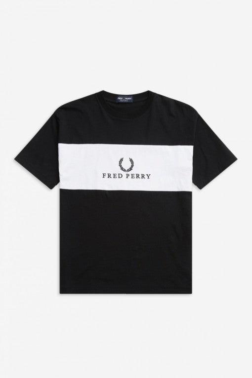 Camiseta Bordada Fred Perry - ECRU