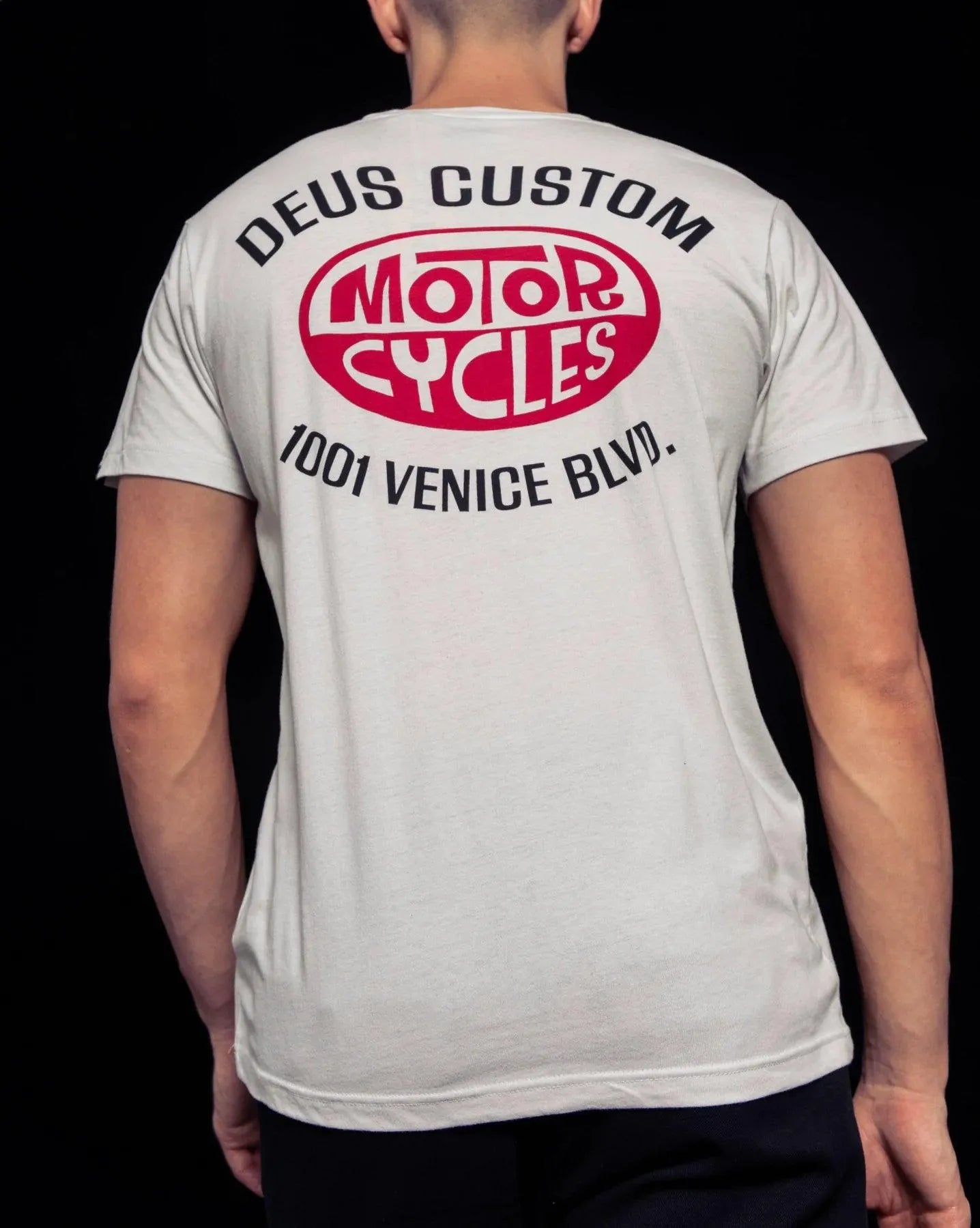 Camiseta Certain Vintage White - ECRU