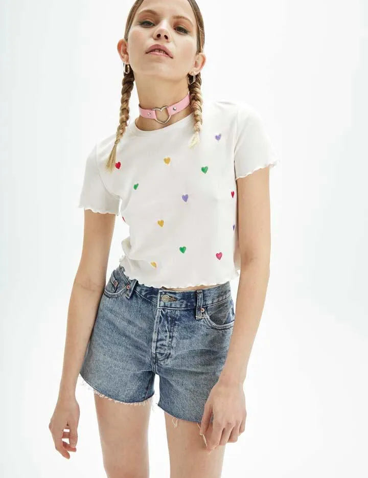 Camiseta cropped corazones - ECRU