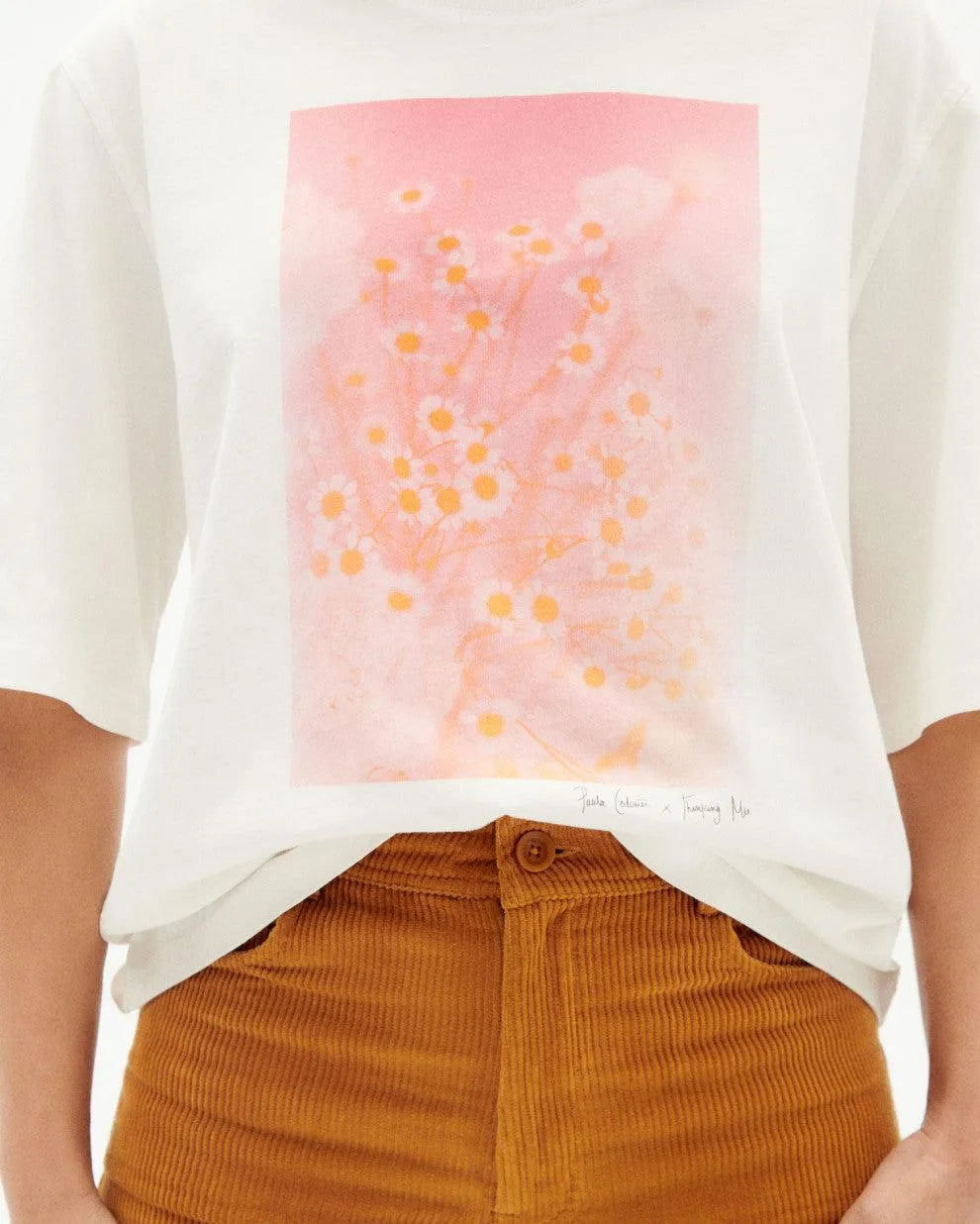 Camiseta Daisies - ECRU