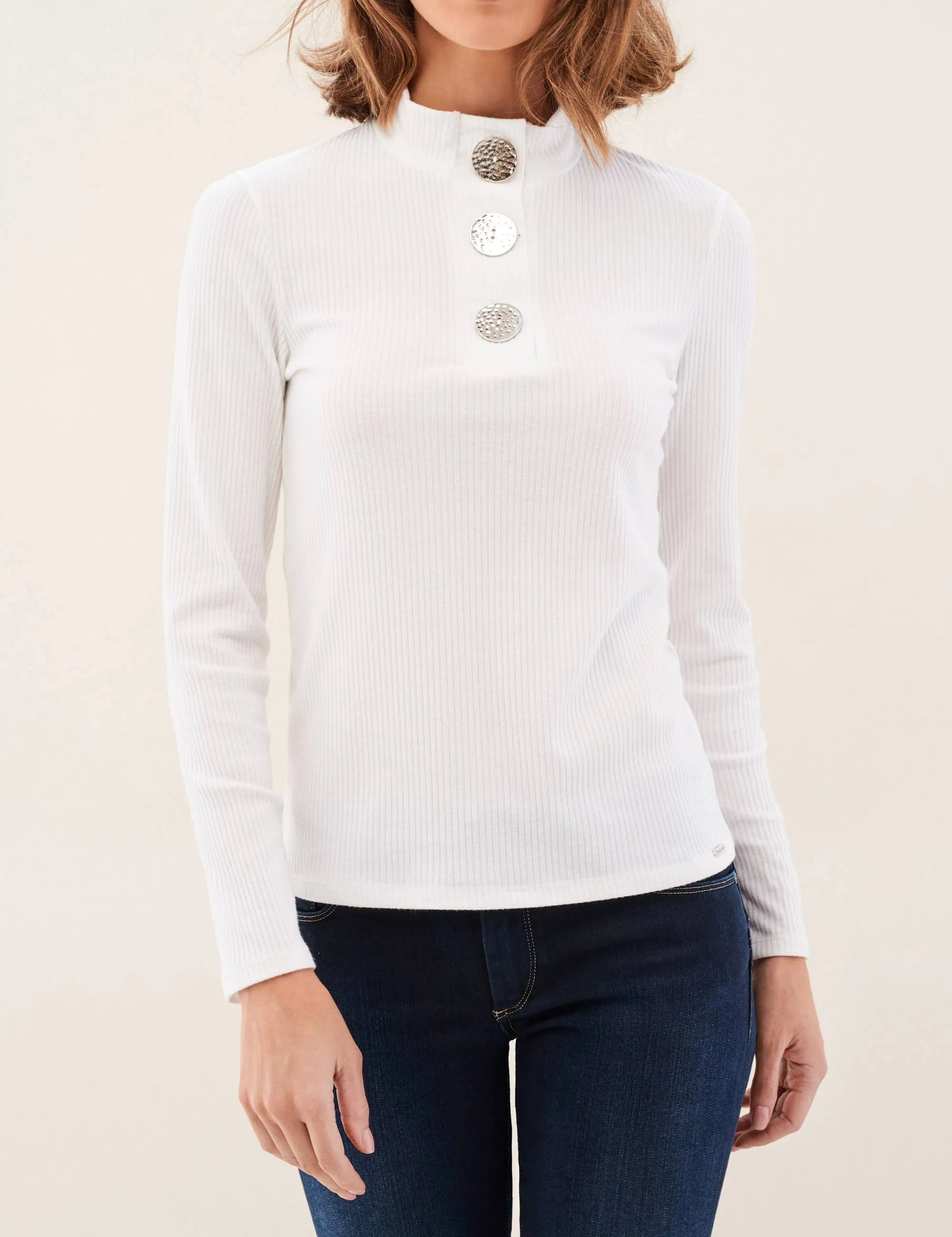 CAMISETA DE MANGA LARGA CON BOTONES EN EL ESCOTE - ECRU