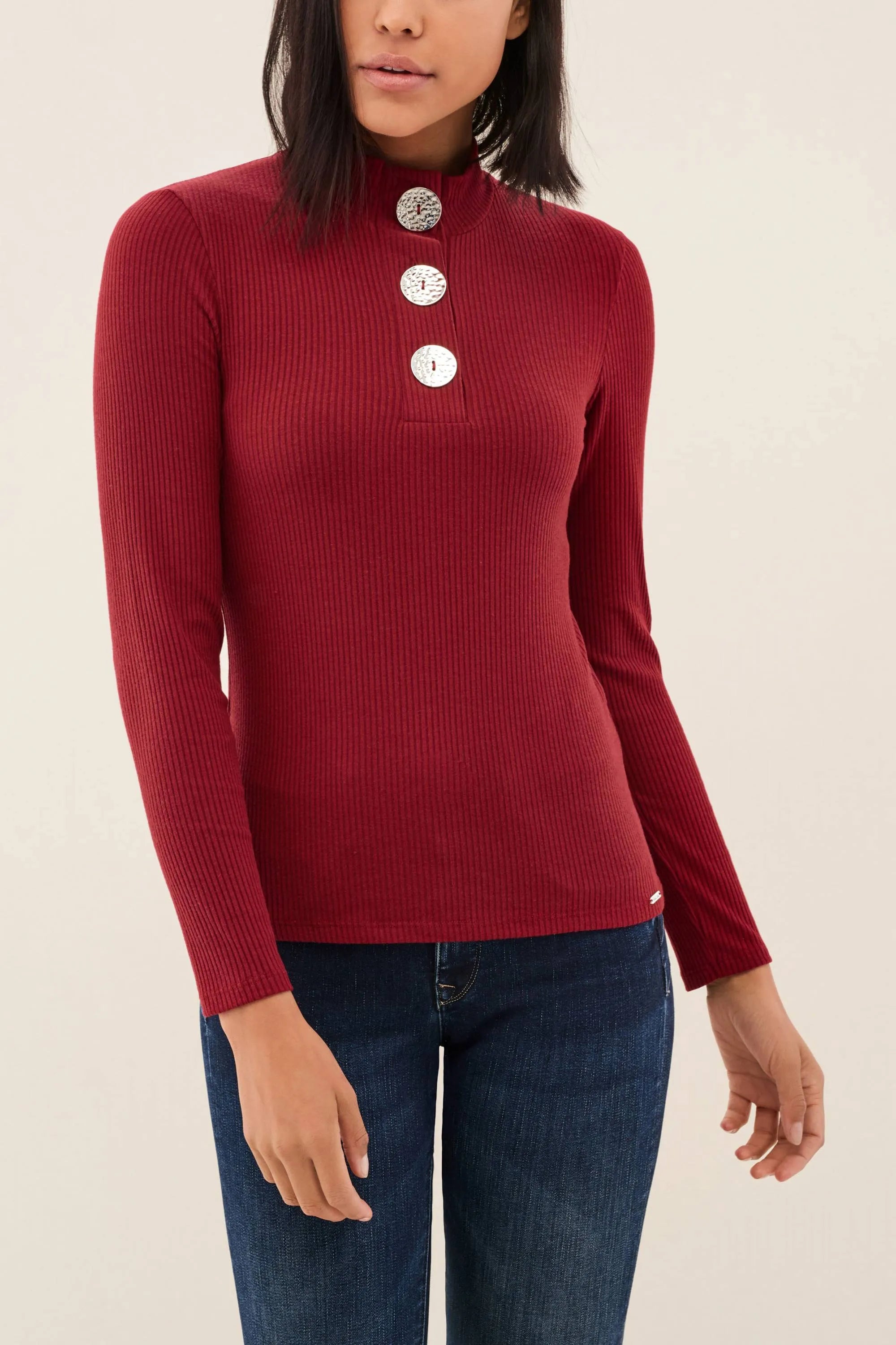 CAMISETA DE MANGA LARGA CON BOTONES EN EL ESCOTE - ECRU