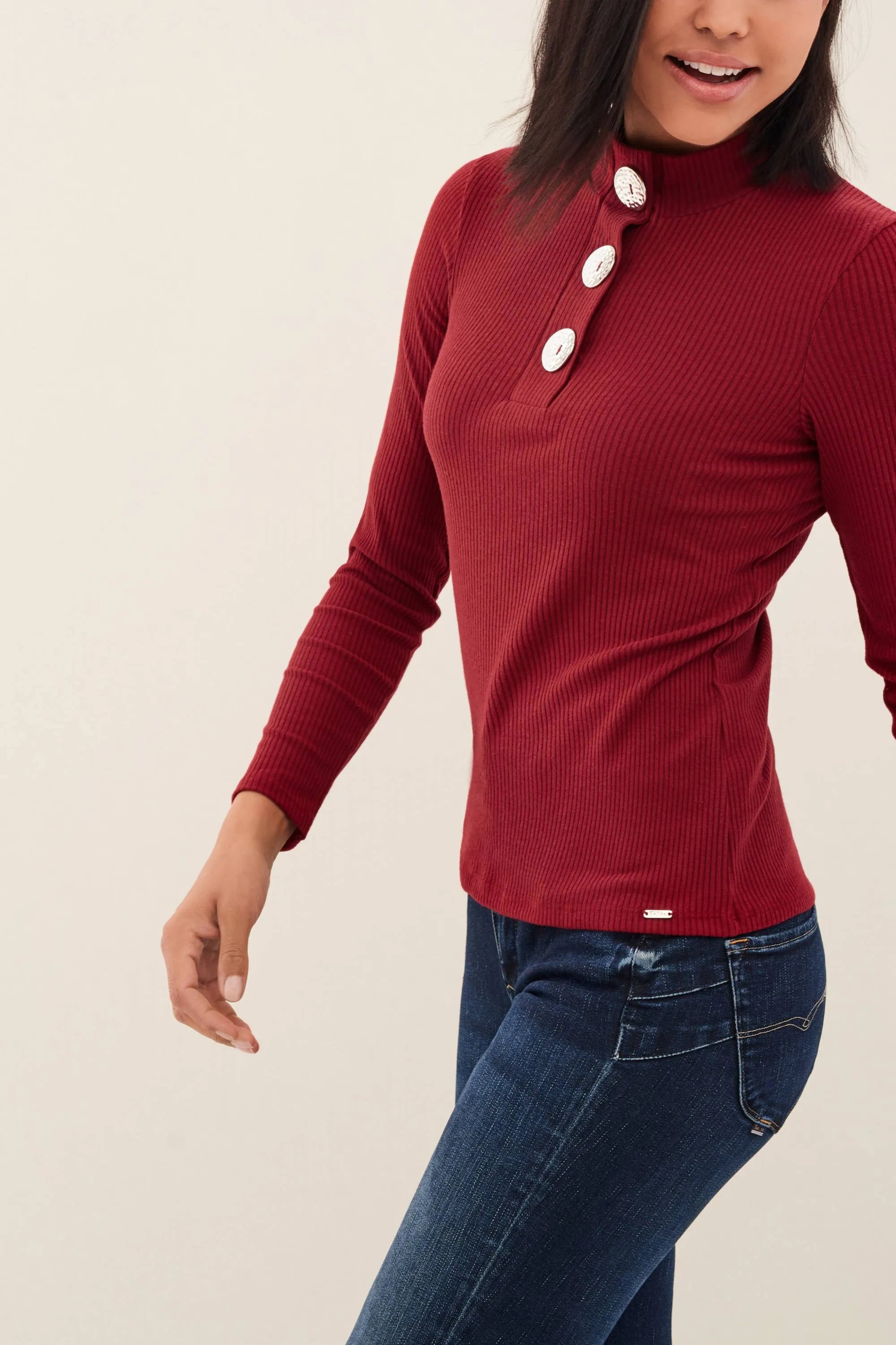 CAMISETA DE MANGA LARGA CON BOTONES EN EL ESCOTE - ECRU