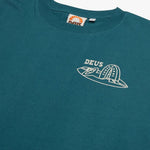 Camiseta Deus Ex Machina Layback Jasper Green - ECRU