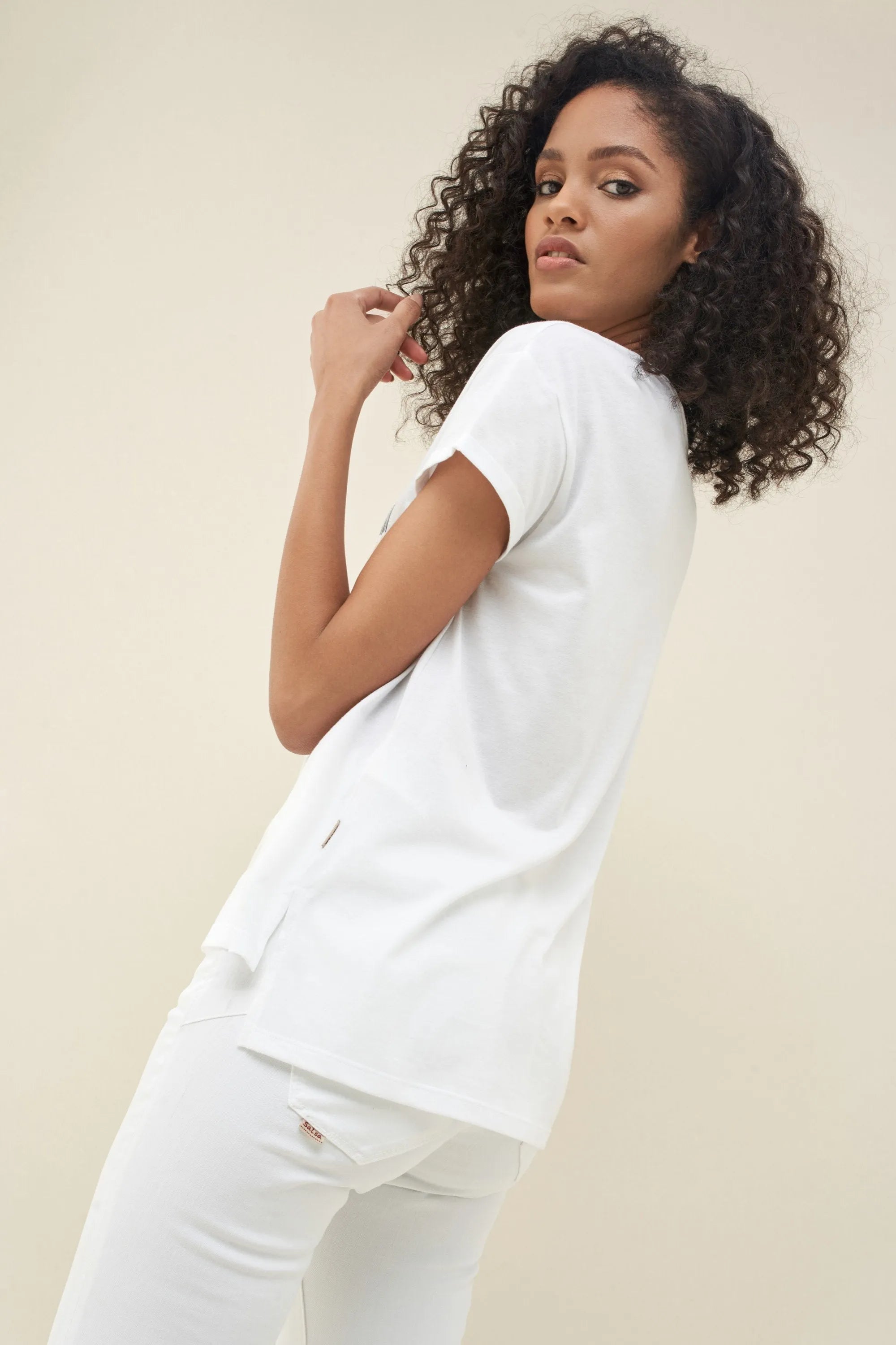 Camiseta Dibujo Bali - ECRU