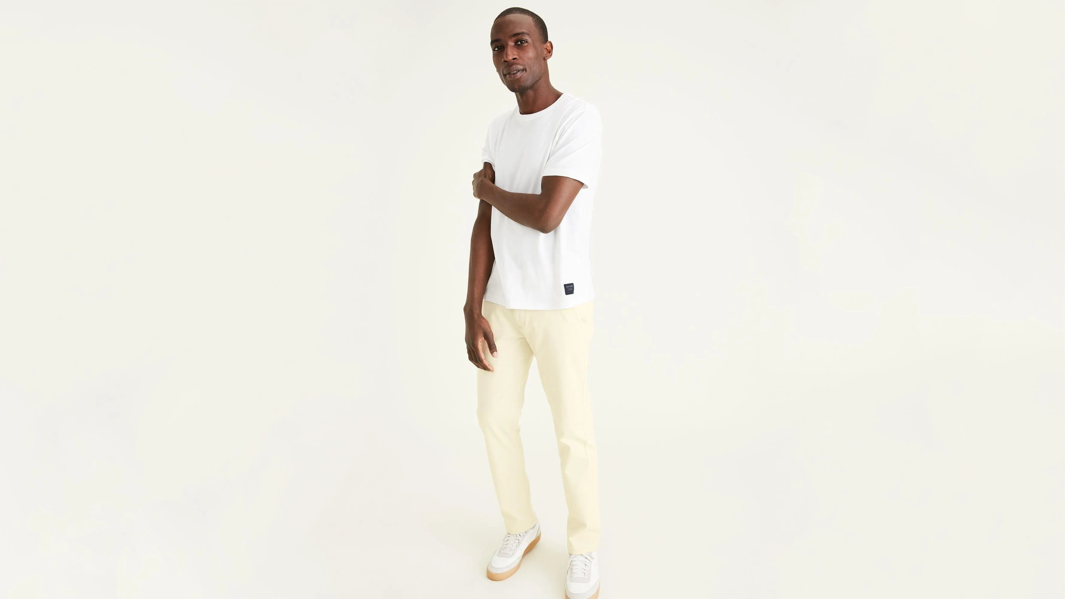 Camiseta Dockers de hombre Slim Fit Icon Lucent White - ECRU