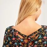 Camiseta Escote Espalda - ECRU