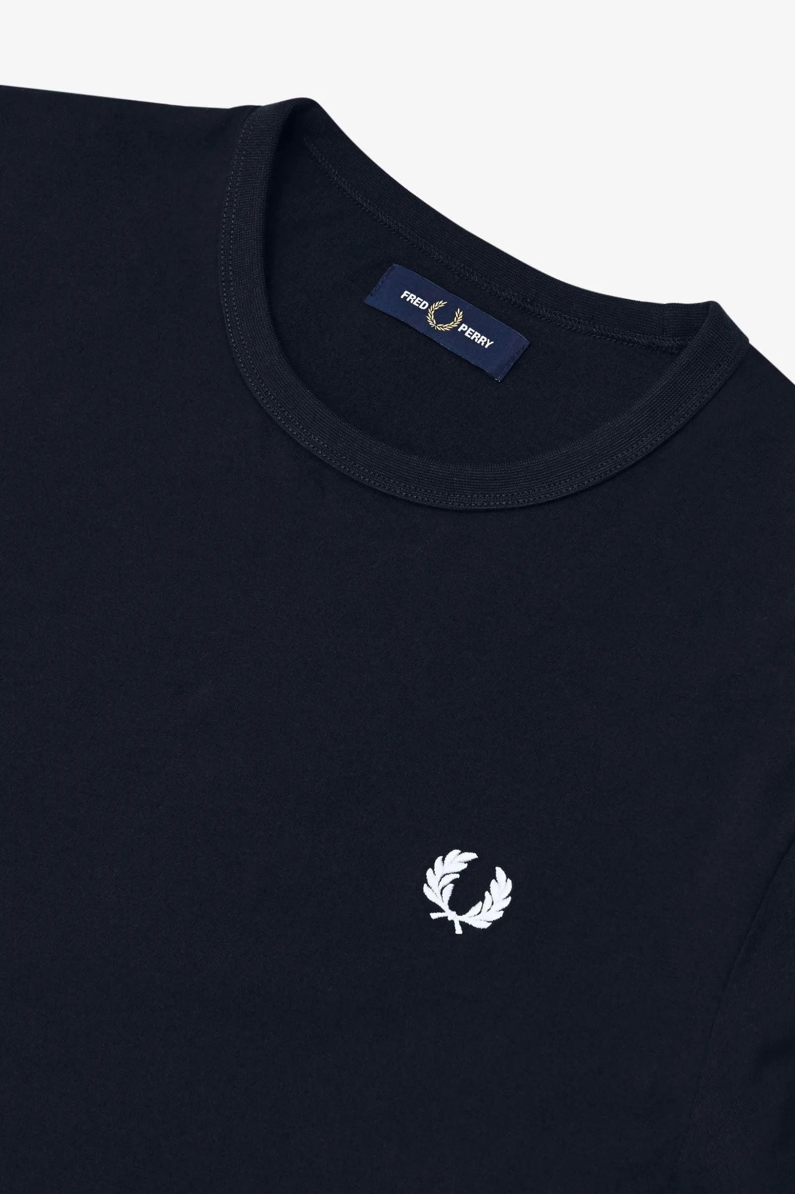 Camiseta Fred Perry Ringer M3519 Azul Marino - ECRU