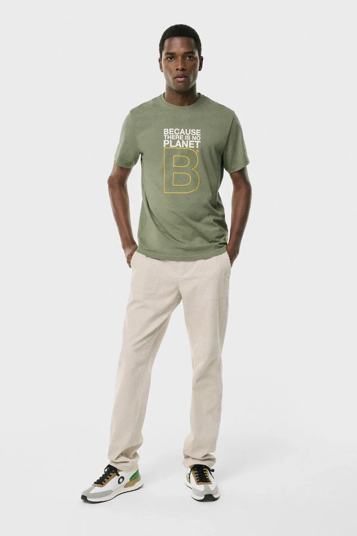 Camiseta Great B Washed Olive - ECRU