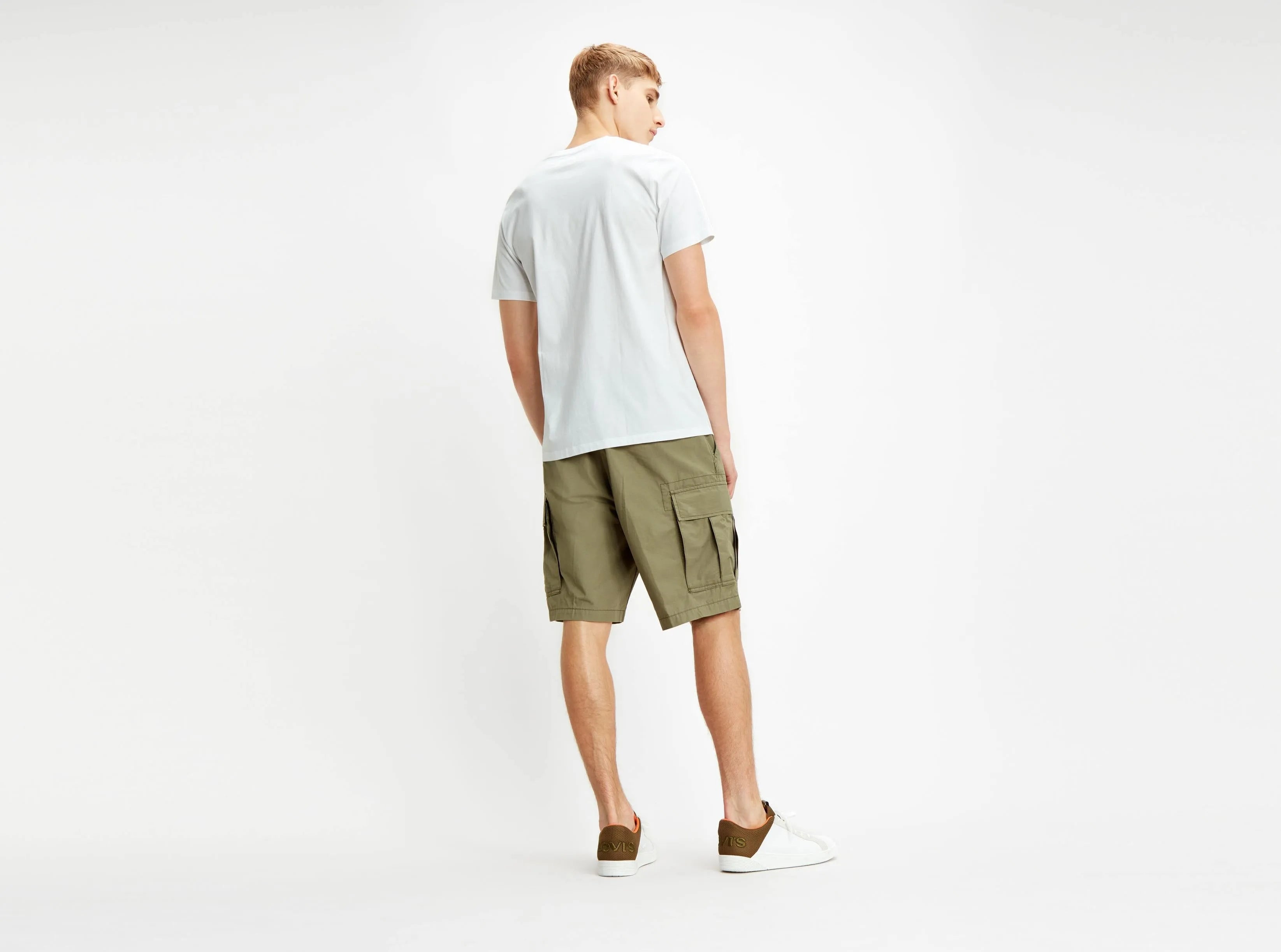 Camiseta LEVI'S® SPORTSWEAR LOGO GRAPHIC - ECRU