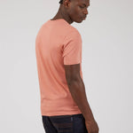 Camiseta Linear Cruise Dark Pink - ECRU