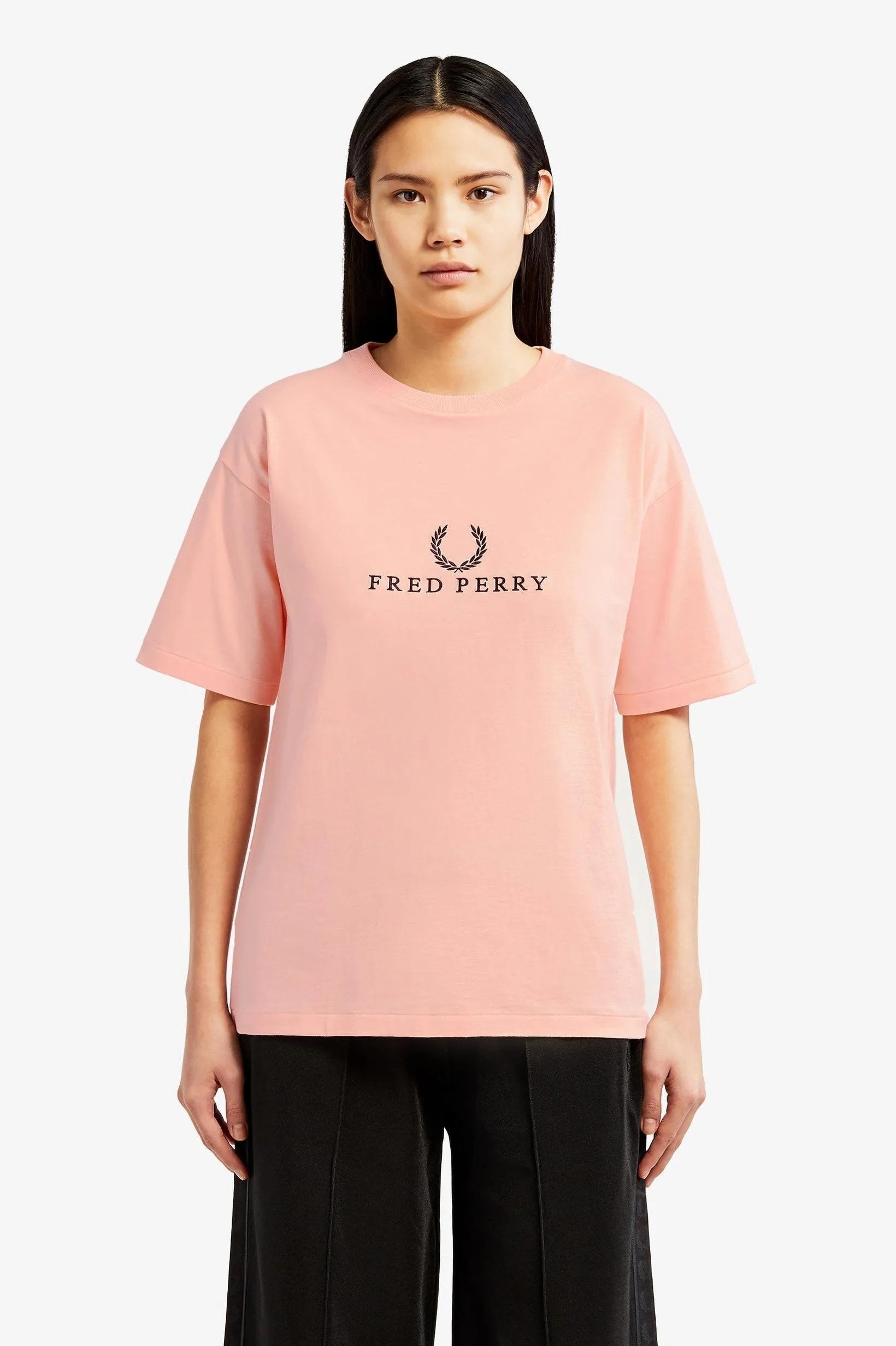 Camiseta Logo Bordado - ECRU