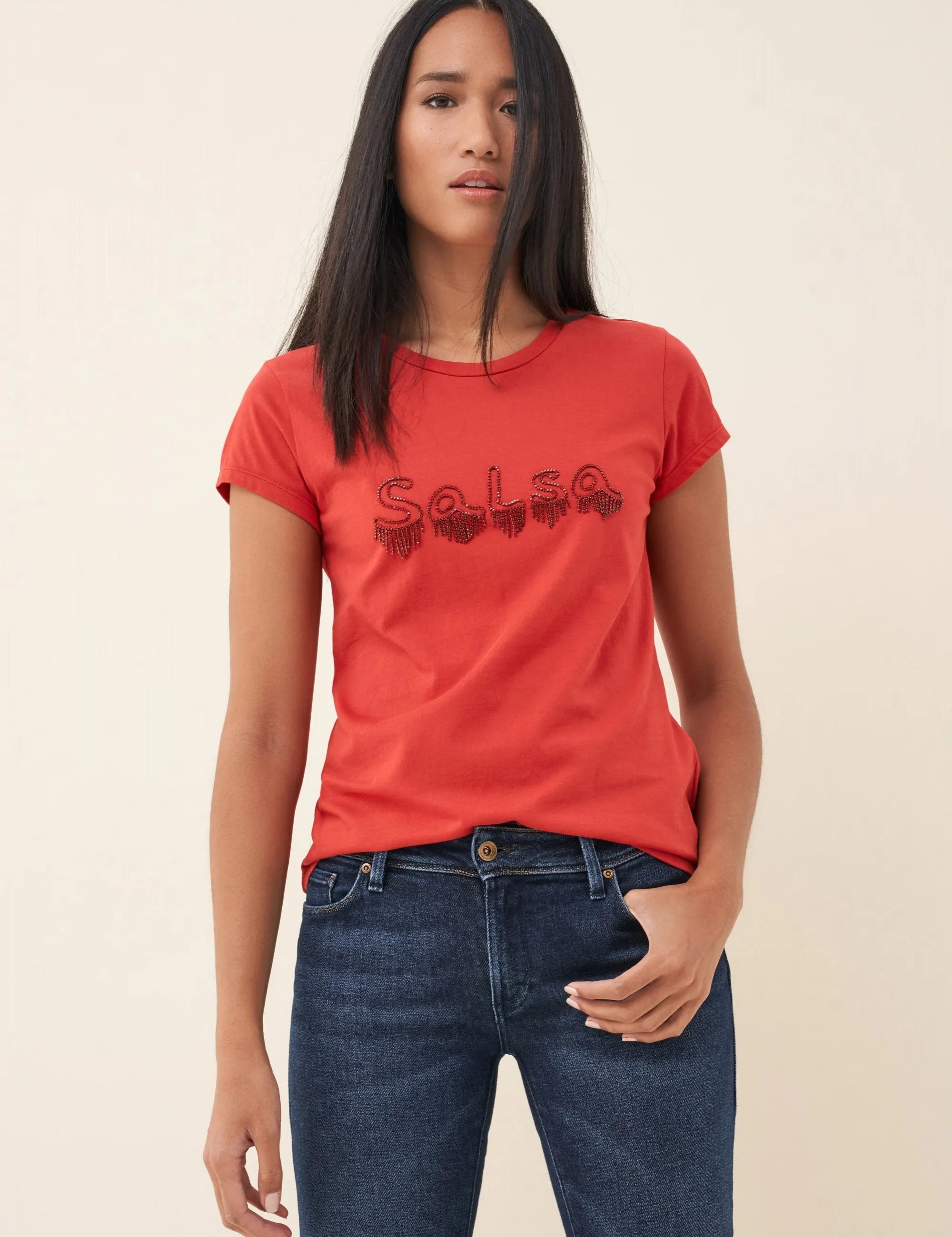 CAMISETA LOGO CON DETALLES PIEDRAS - ECRU