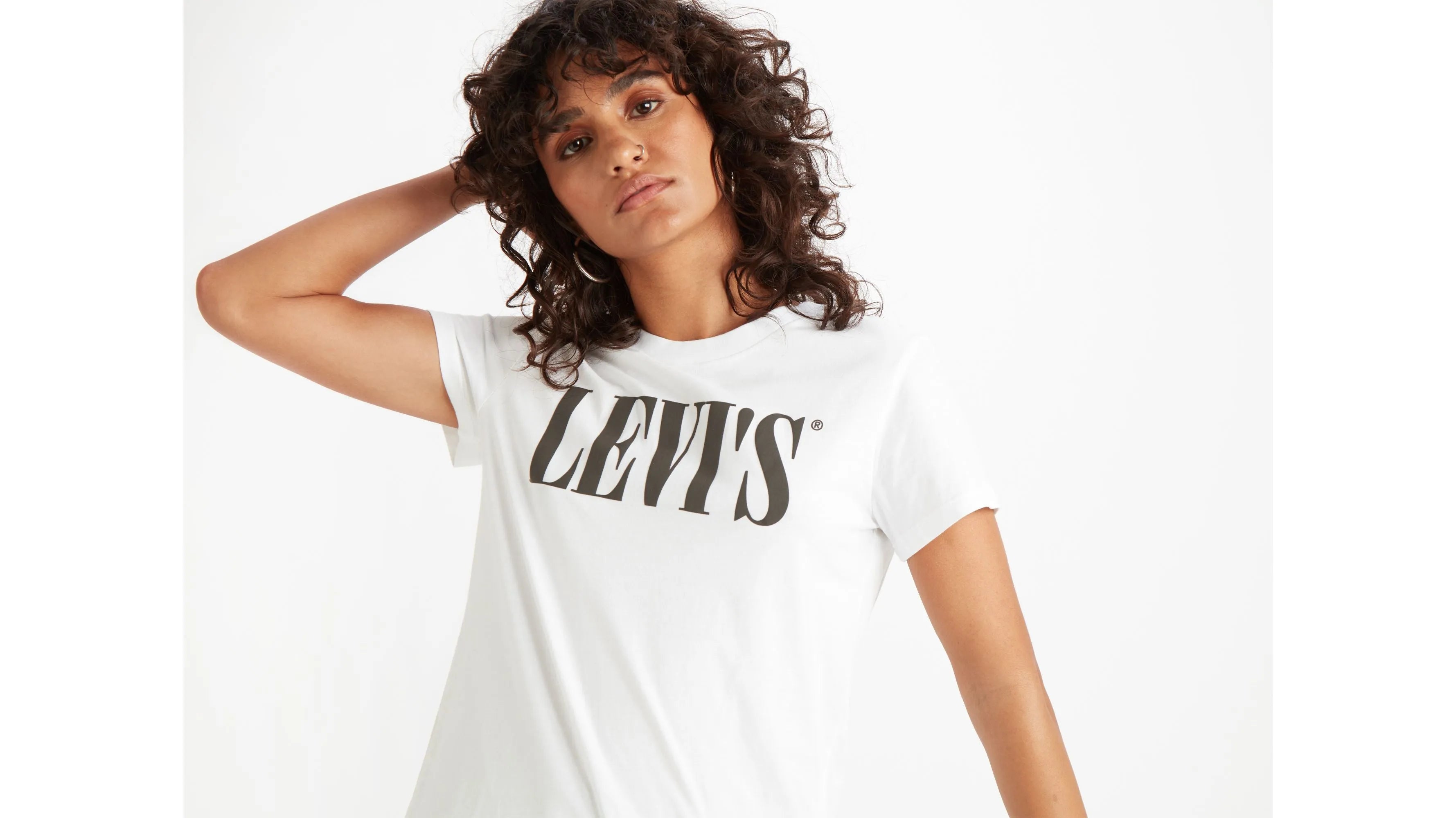 Camiseta Logo Serif - ECRU