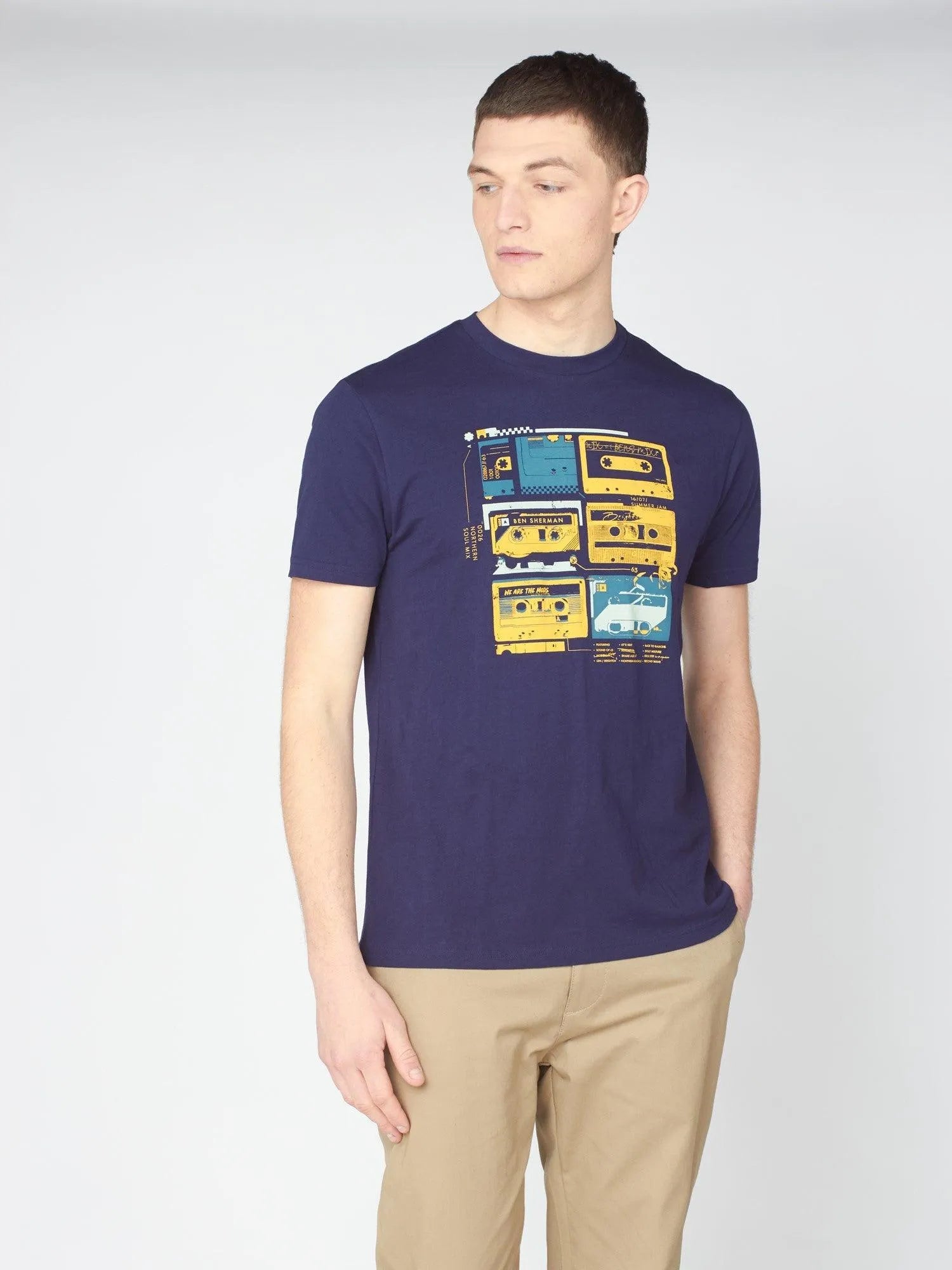 Camiseta Lost Tapes - ECRU