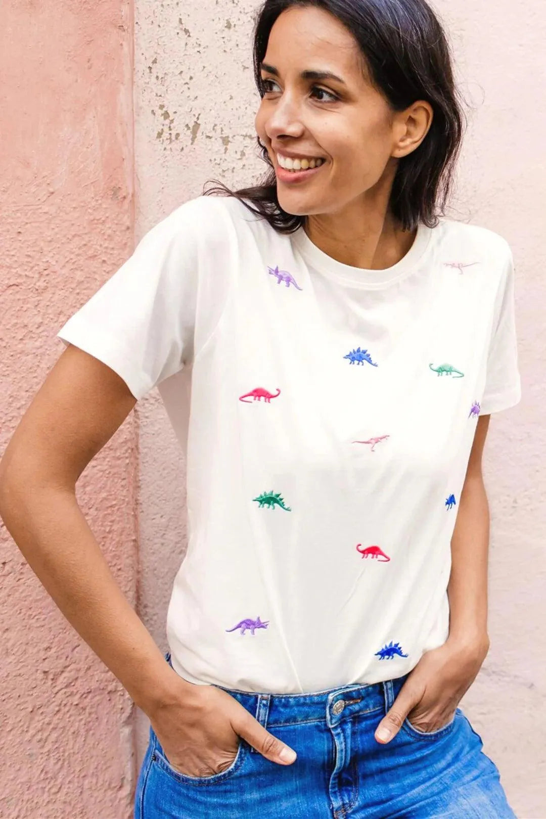 Camiseta Maggie Off-white Dinosaur Embroidery - ECRU