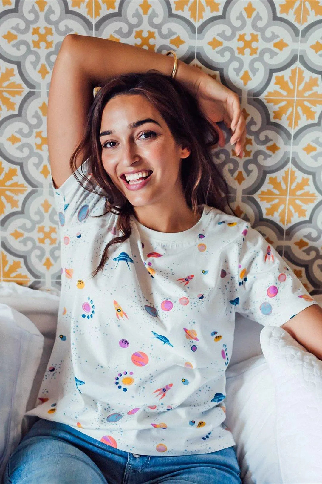 Camiseta Maggie Off-White Outerspace - ECRU