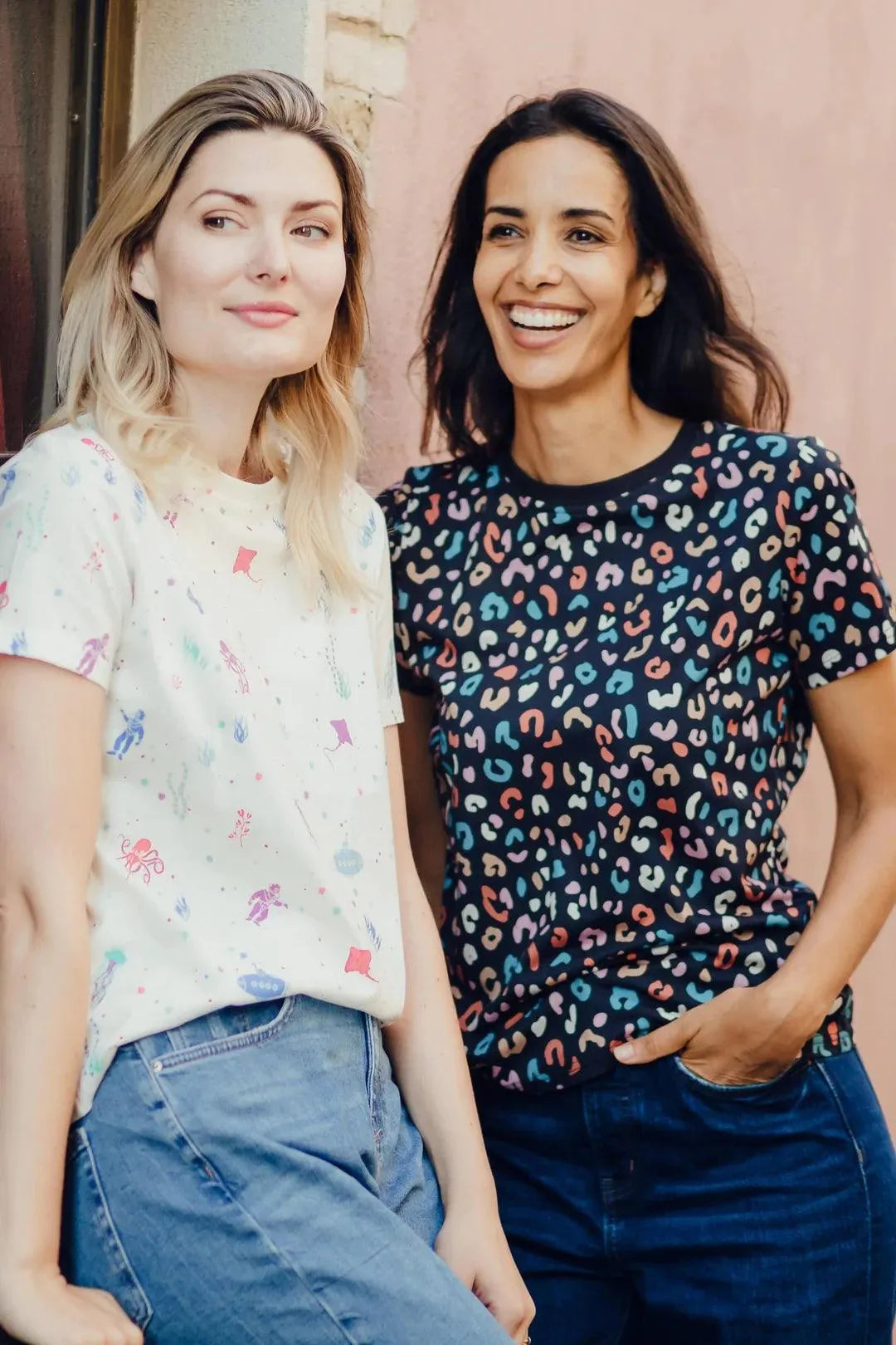 Camiseta Maggie Off-White/Multi Deep Sea - ECRU