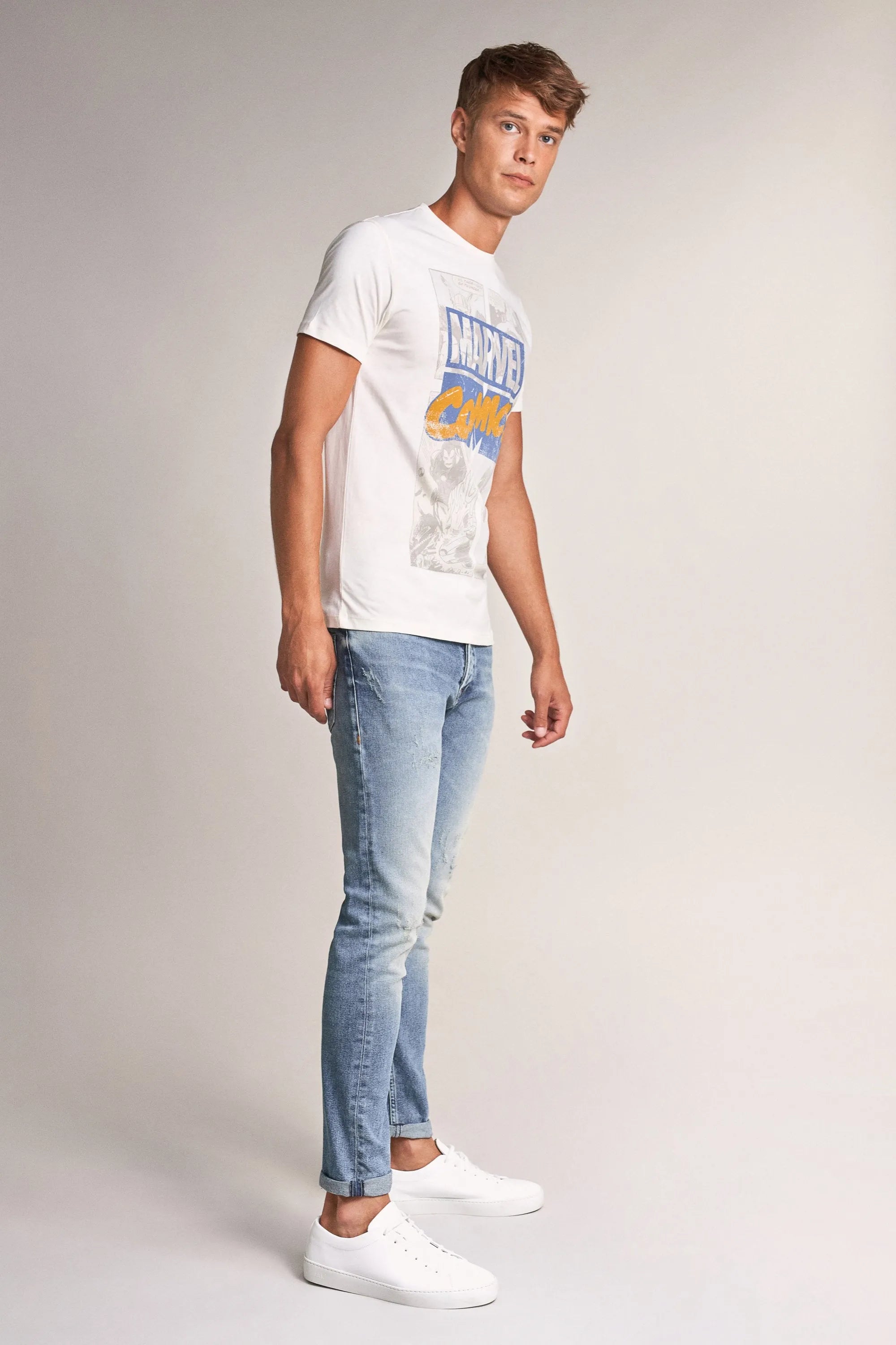 Camiseta Marvel Comics - ECRU