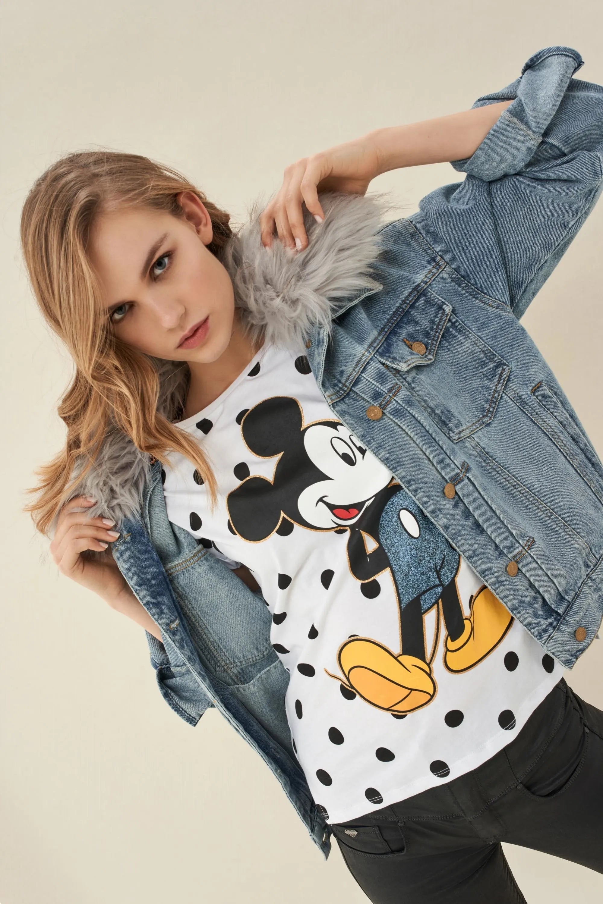 CAMISETA MICKEY CON LUNARES - ECRU