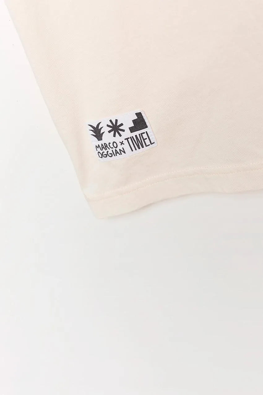 Camiseta Oggi Cheers By Oggian - ECRU