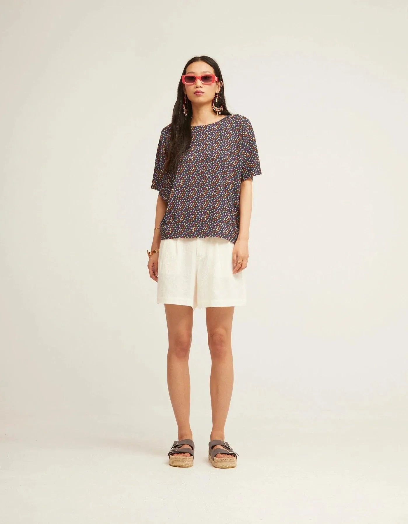 Camiseta Oversize Kolmiot - ECRU