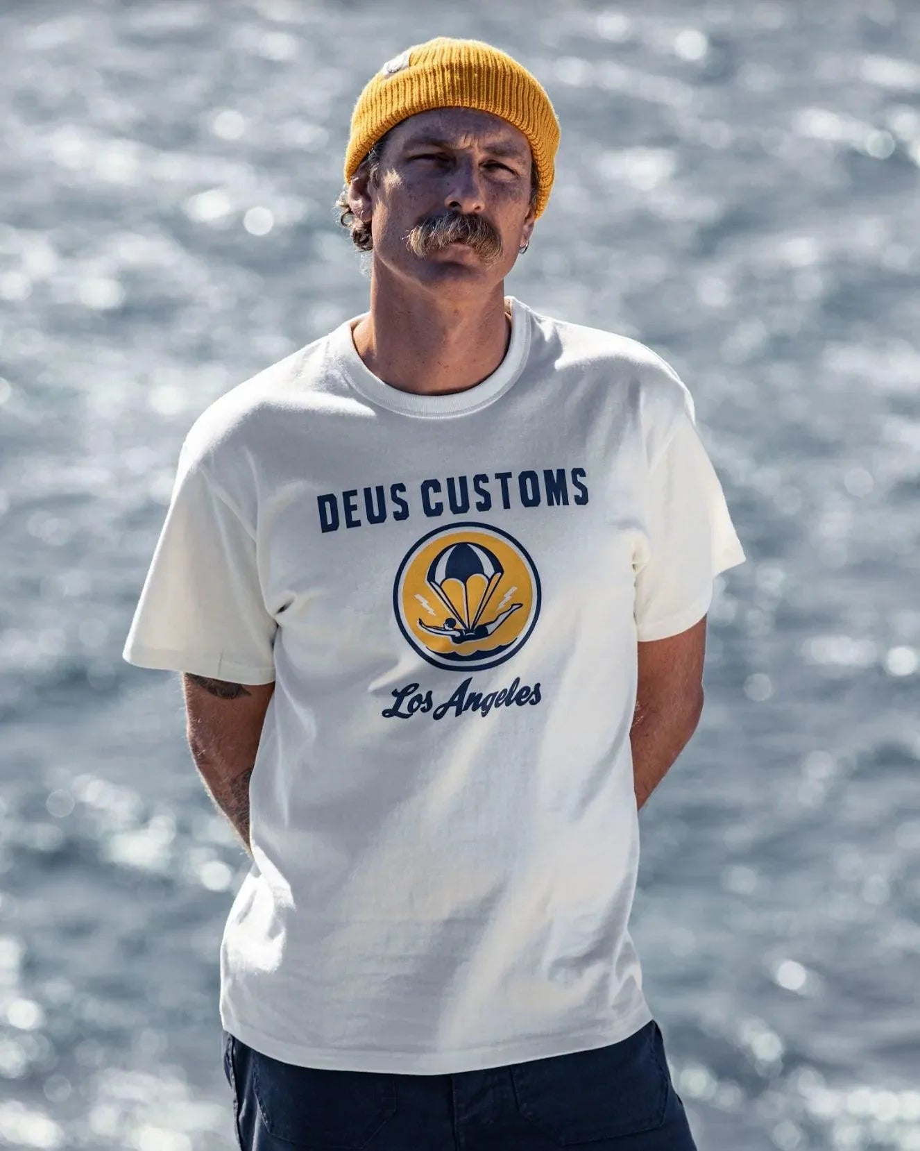 Camiseta Plymouth Vintage White - ECRU