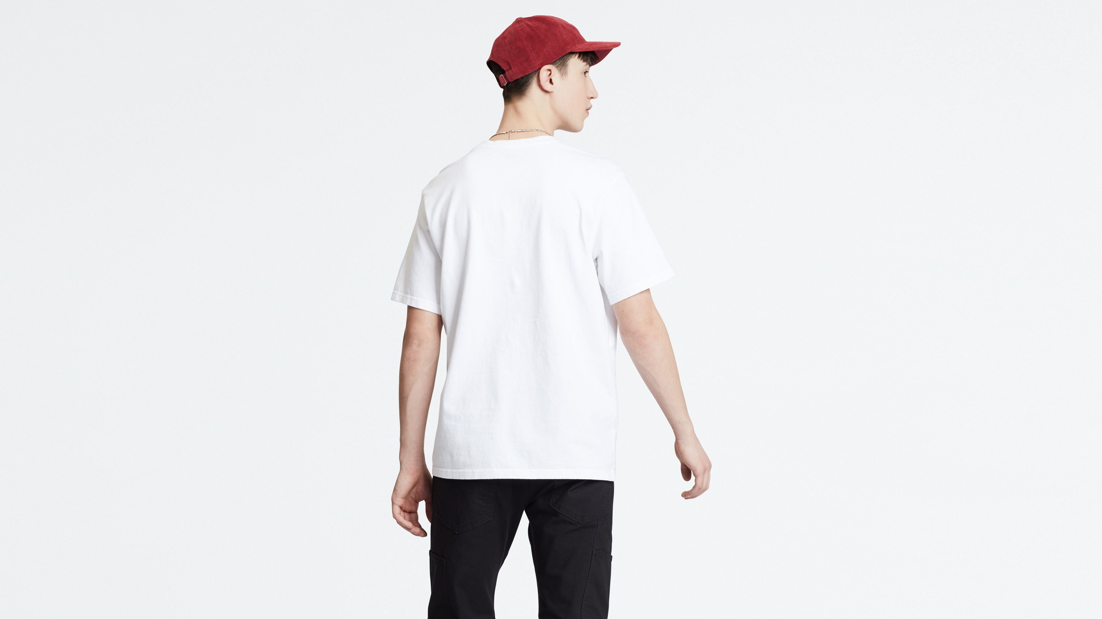 Camiseta Relaxed Graphic Logo Bordado Levi's - ECRU