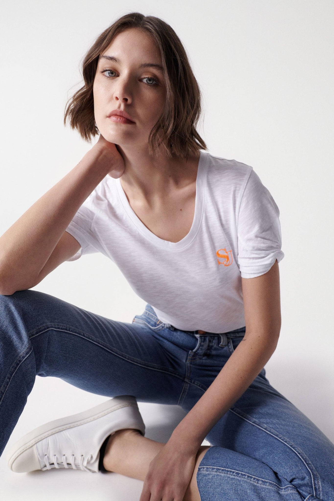 Camiseta Salsa Jeans de Mujer con Branding - ECRU