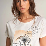 Camiseta Snoopy Estampado Floral - ECRU