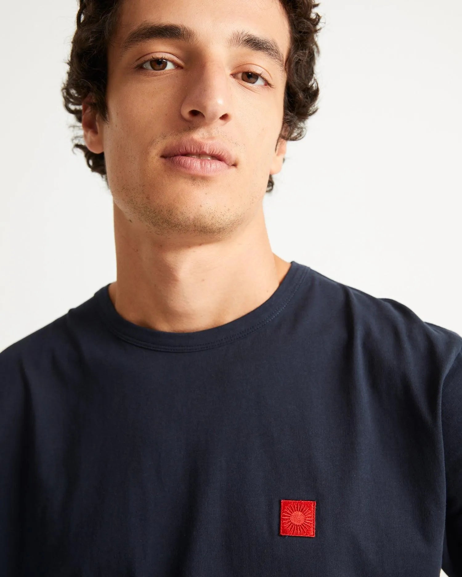 Camiseta Sol Navy - ECRU