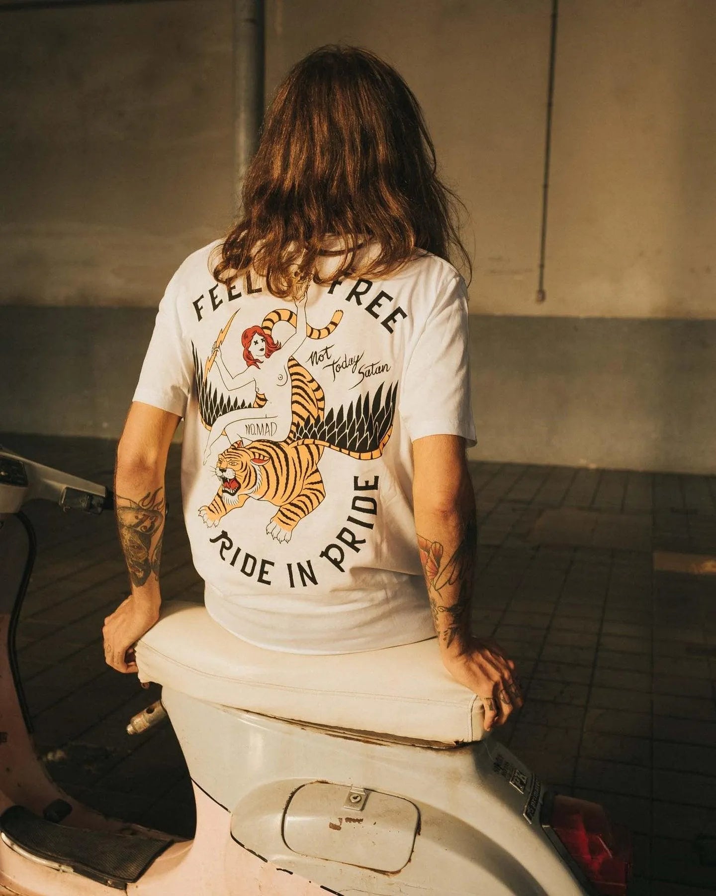 Camiseta Spin - ECRU