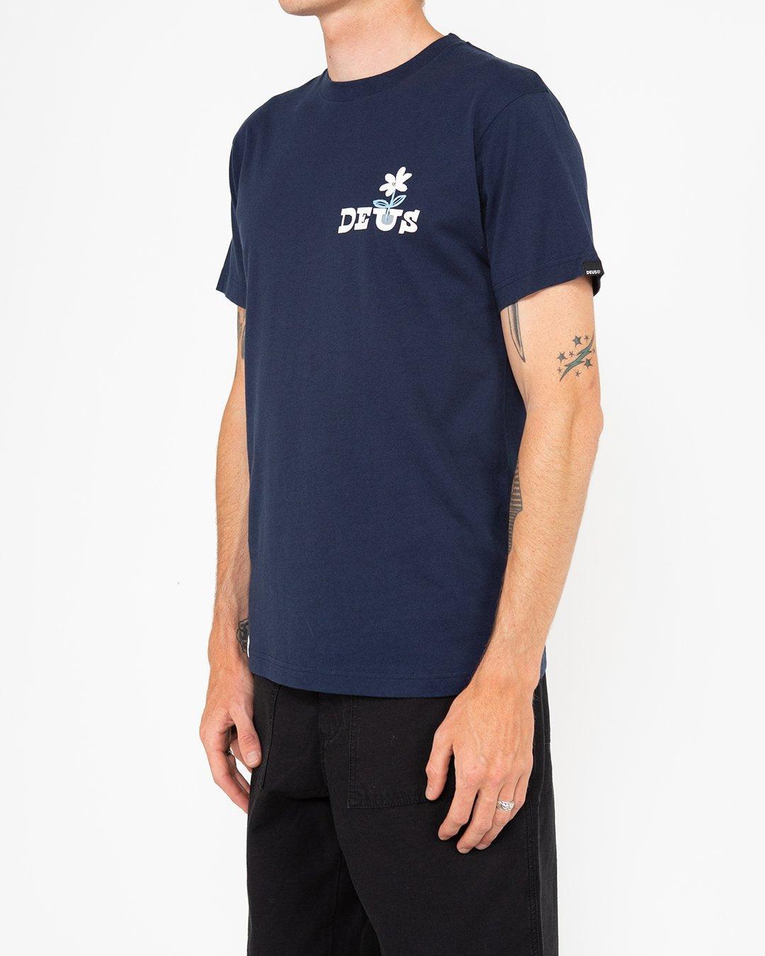 Camiseta Sprung Navy - ECRU