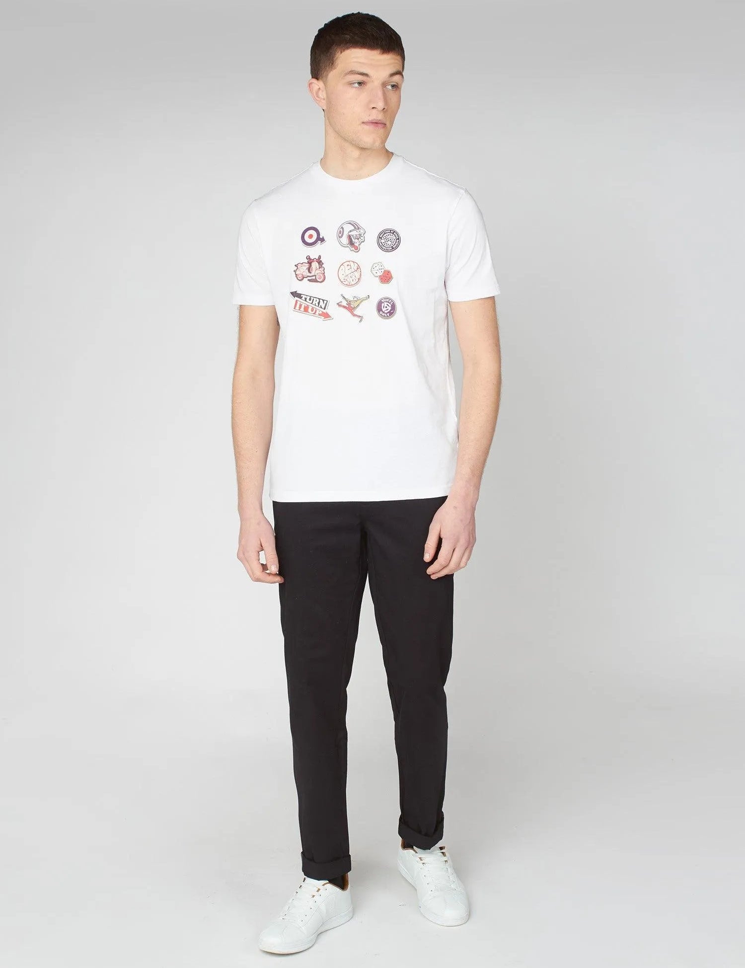 Camiseta Sticker Pack - ECRU