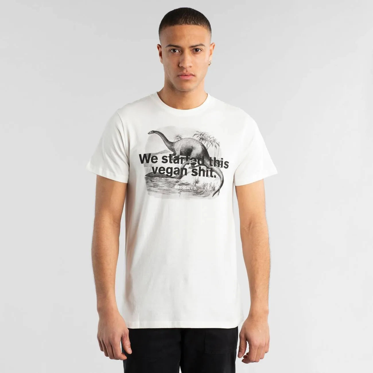 Camiseta Stockholm Vegan Dino Off-White - ECRU