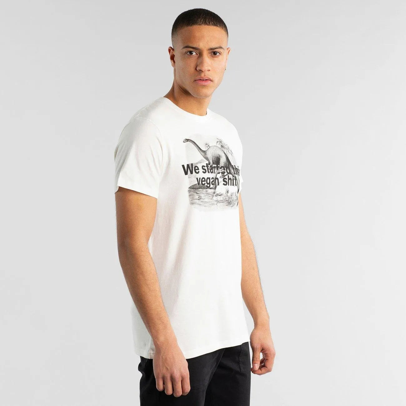 Camiseta Stockholm Vegan Dino Off-White - ECRU