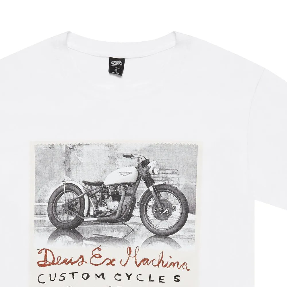 Camiseta Triumph Trophy - ECRU