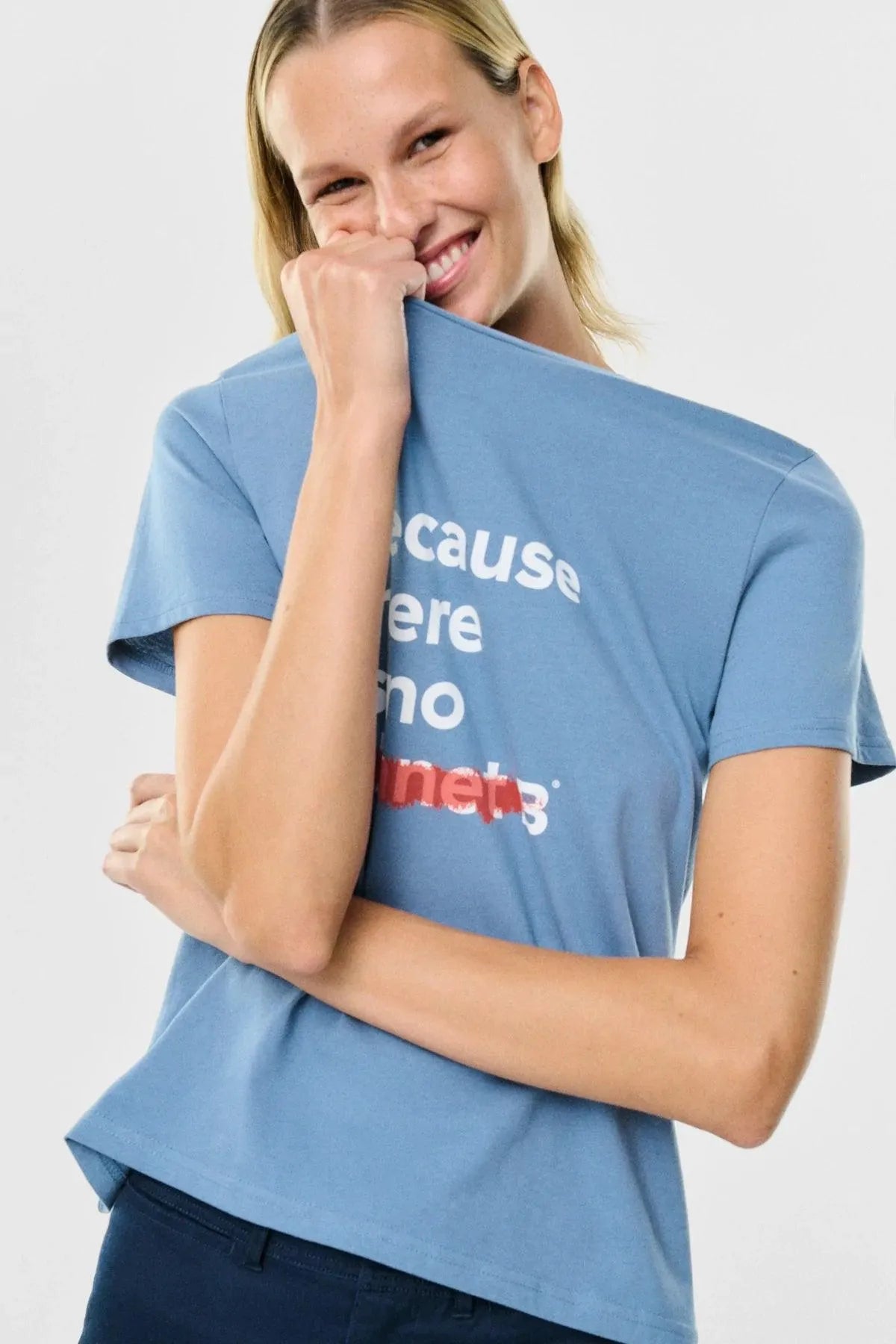 Camiseta Underlined Artic Blue - ECRU