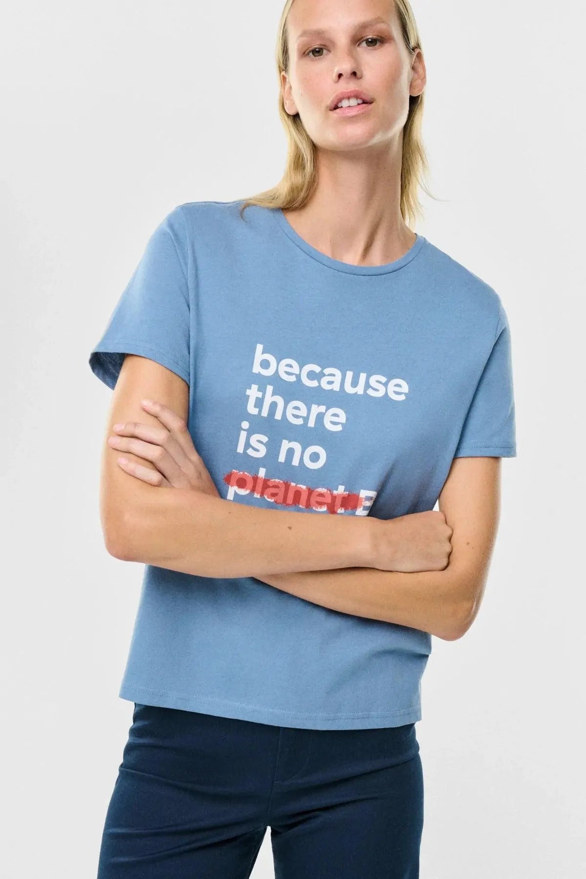 Camiseta Underlined Artic Blue - ECRU