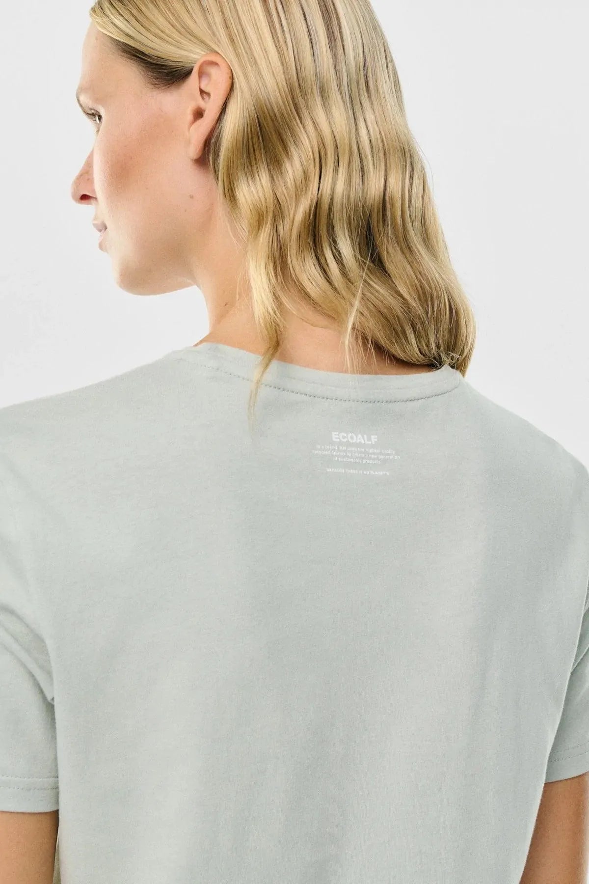 Camiseta Underlined Light Moss - ECRU